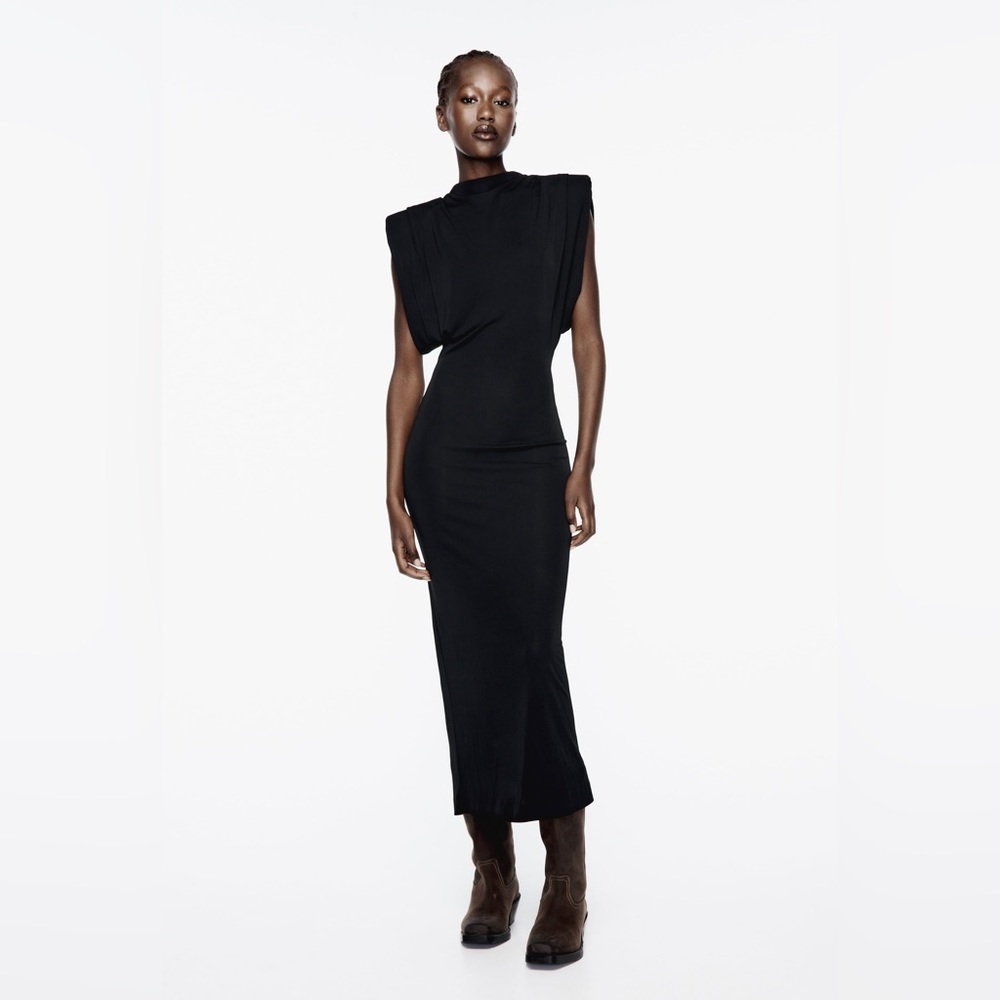 NWOT SHOULDER PAD DRESS
